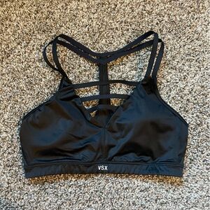 VSX Strappy Sports Bra M